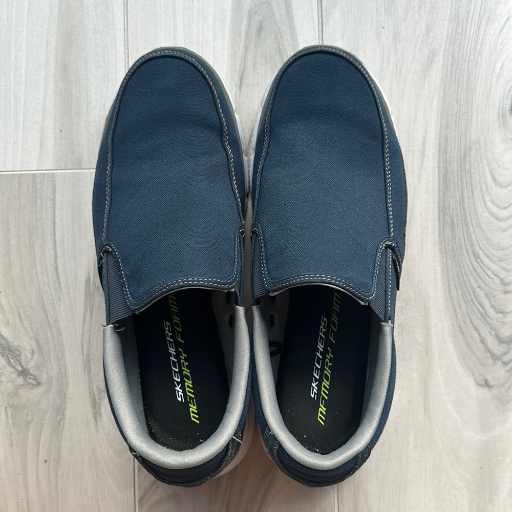 Sketchers Memory Foam dual-lite